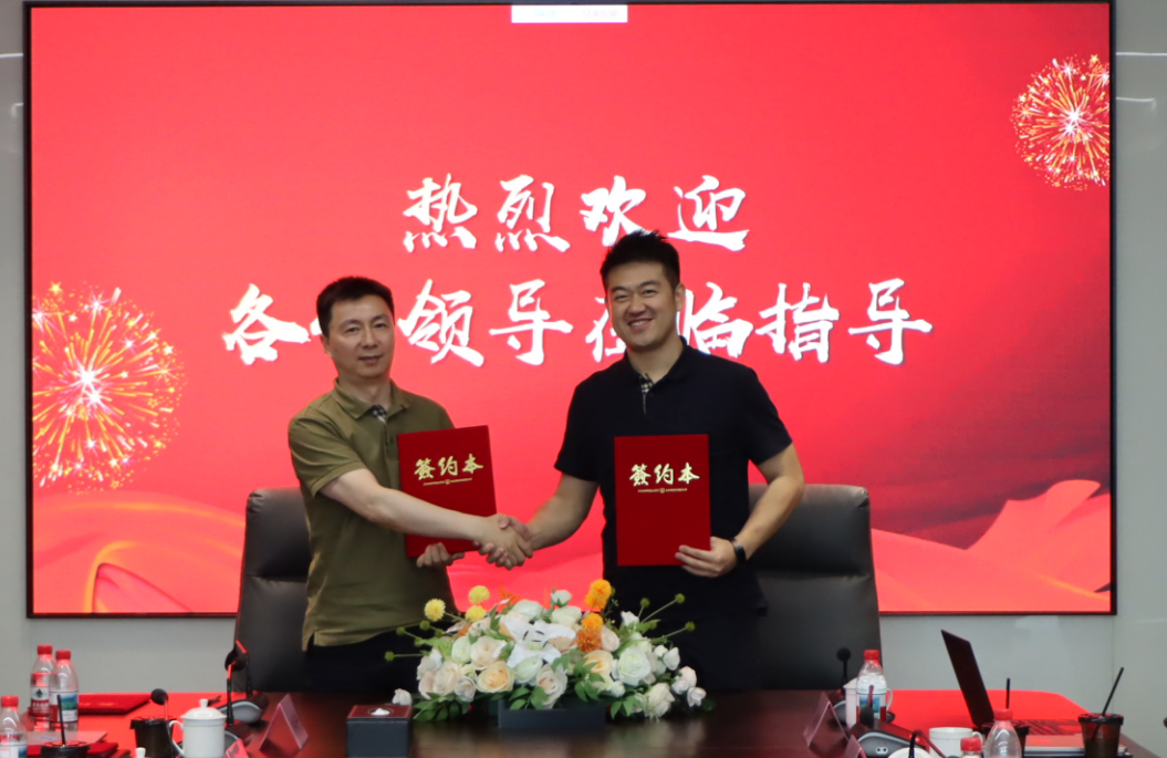 從“智造標(biāo)桿”到“服務(wù)方案”：華翔集團系統(tǒng)化輸出精益管理與AI數(shù)字化能力，開啟“智造+服務(wù)”全新階段
